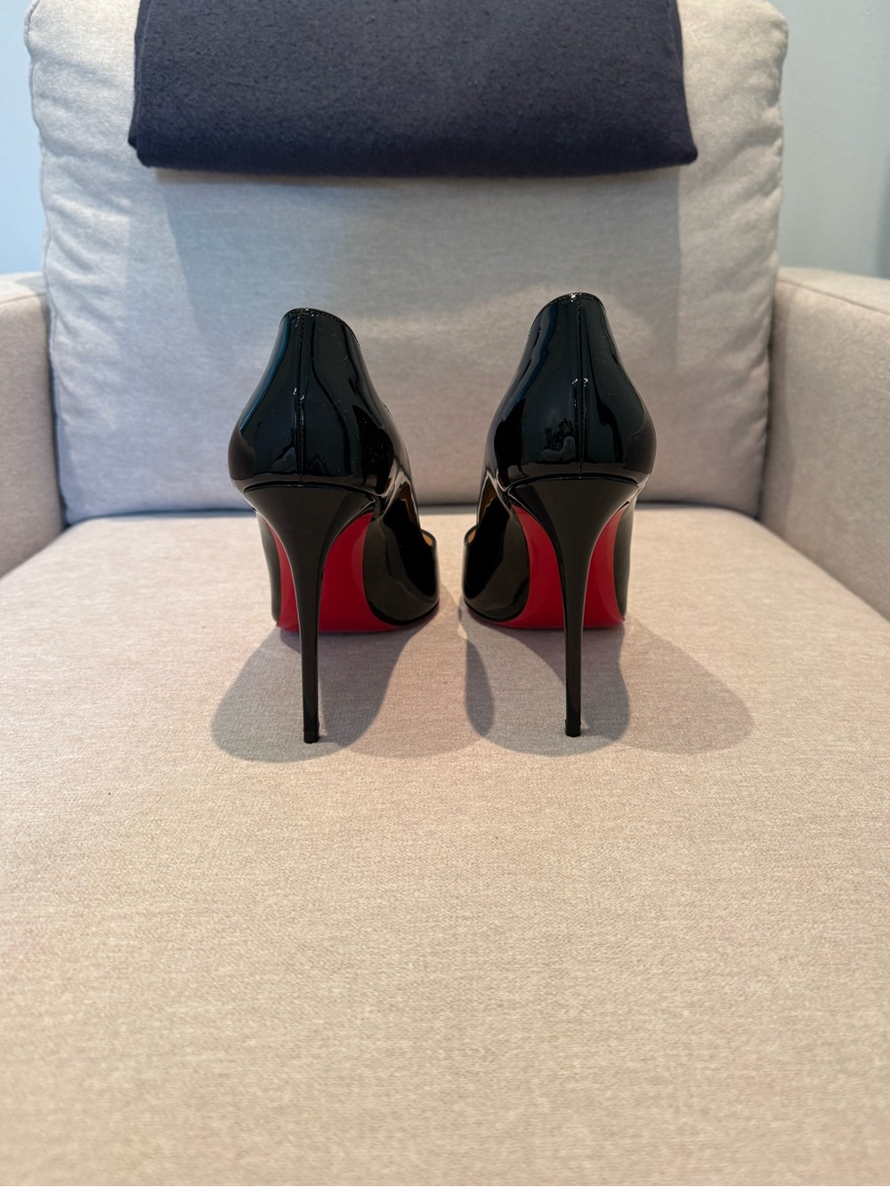 New Christian Louboutin Hot Chick Patent Stiletto Heels — Black